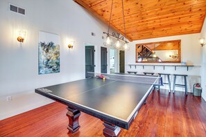 House (4 Bedrooms) | Interior - North Georgia Log Home w/ Long Range Views (Ranger)