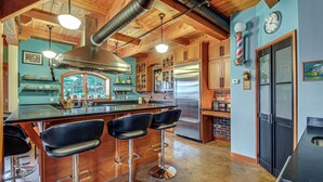 House (3 Bedrooms) | Interior - Luxury Vashon Vacation Rental w/ Beach Access! (Vashon Island)