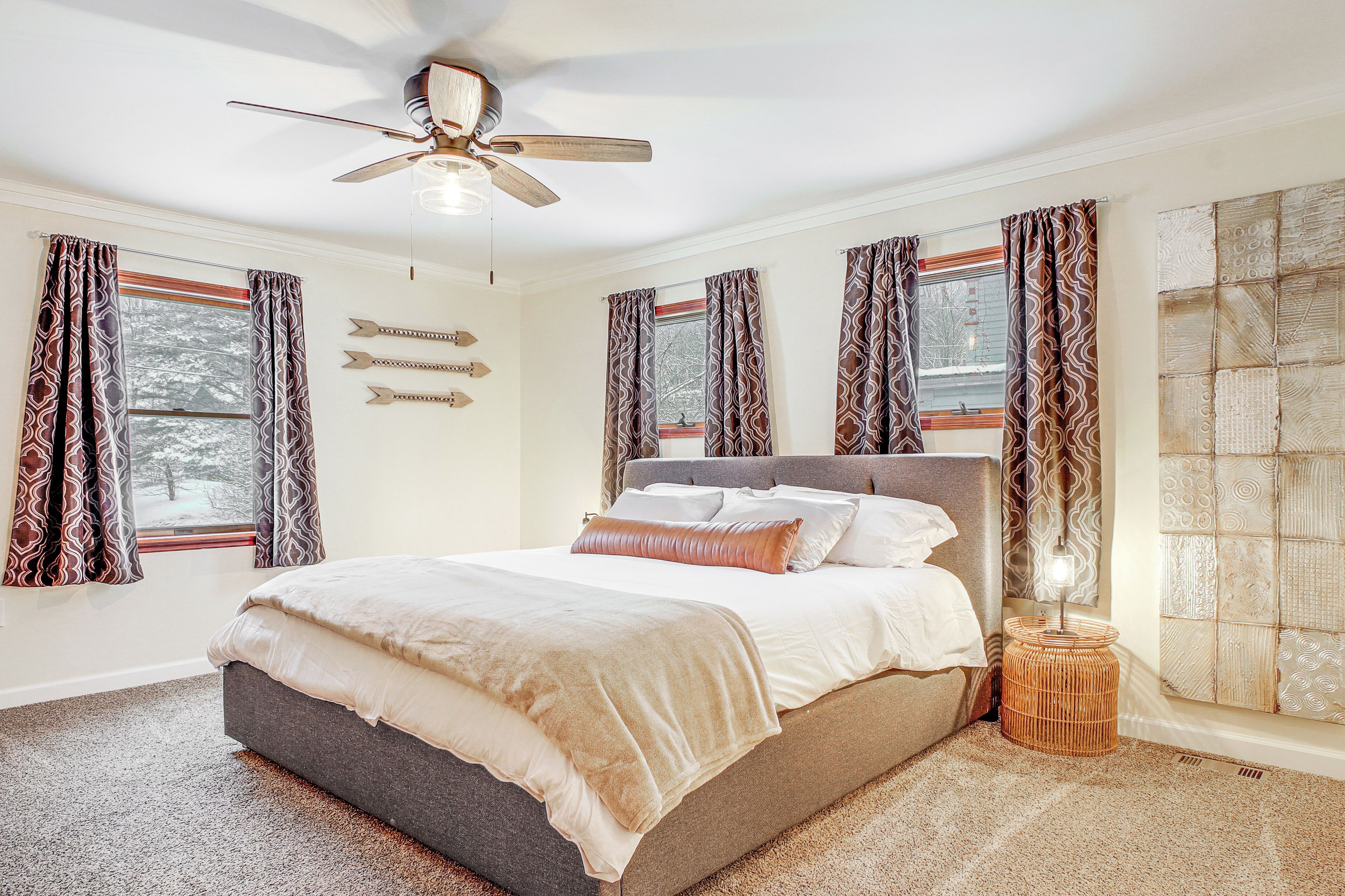 House (3 Bedrooms) | Interior