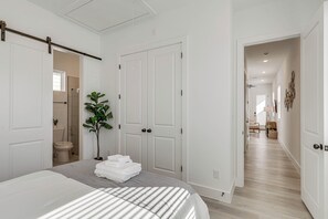 Casa (2 Bedrooms) | Interior