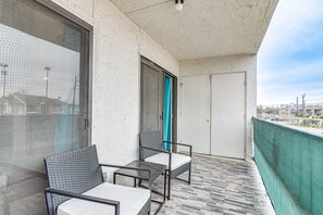 Terrace/patio - Houston Vacation Rental ~ 1 Mi to NRG Stadium! (Houston)