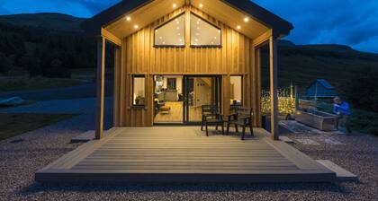 Tom Barr - Luxury Cabin at Glenorchy Farm