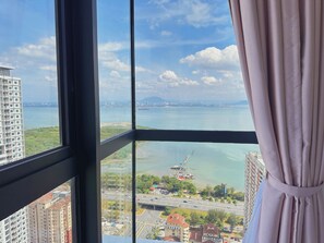 City Apartment | Hypo-allergenic bedding, individually decorated, individually furnished - URBAN SUITES SEA VIEW GEORGETOWN PENANG (George Town)