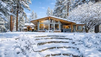 House, 4 Bedrooms | Exterior