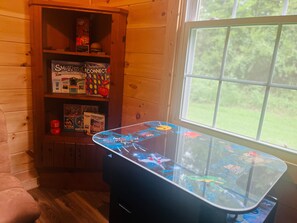 Cabin, 3 Bedrooms | Game room