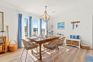 Maison, 3 chambres | Restauration