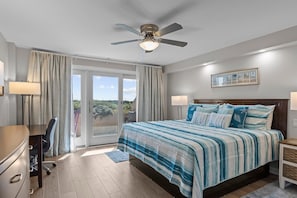 3 bedrooms, desk, iron/ironing board, free WiFi - Toes in the Sand-Oceanfront, Beautifully Remodeled, 1st Floor Unit, Pool! (Pine Knoll Shores)