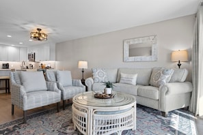 Smart TV - Toes in the Sand-Oceanfront, Beautifully Remodeled, 1st Floor Unit, Pool! (Pine Knoll Shores)