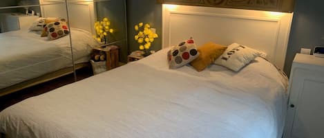 1 bedroom, desk, iron/ironing board, free WiFi