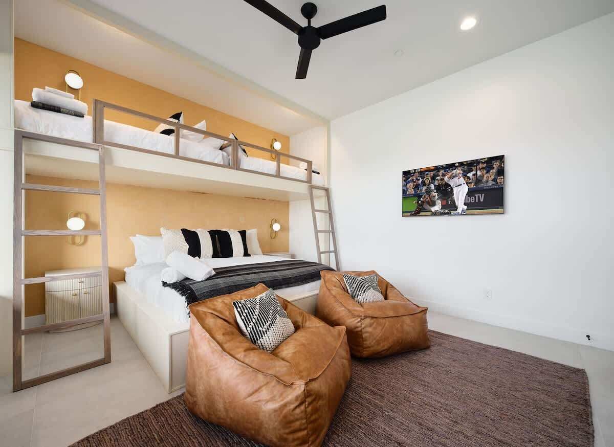 5 Schlafzimmer, Bügeleisen/Bügelbrett, Reisekinderbett, kostenloses WLAN