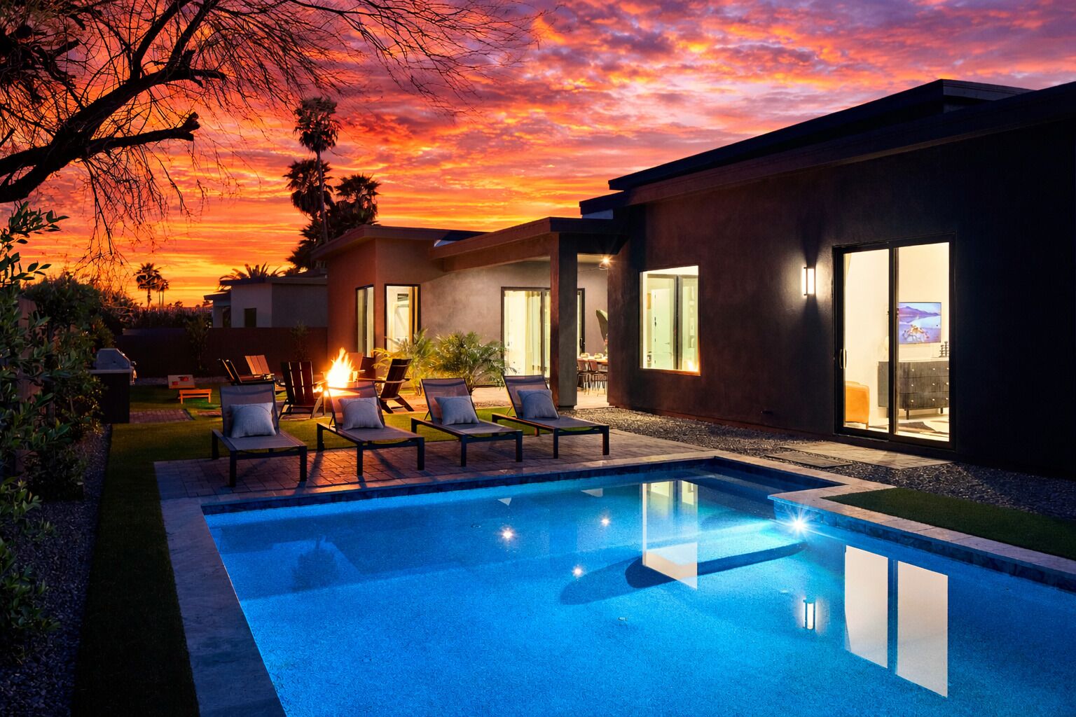 Een verwarmd zwembad