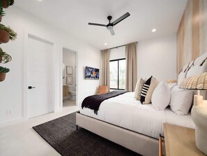 5 bedrooms, iron/ironing board, travel crib, free WiFi - Tulum House - Pool Heat Available - Fire Pit (Scottsdale)