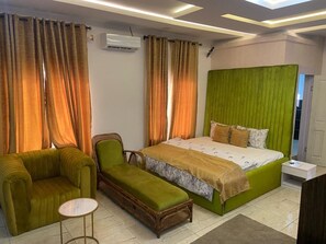 Habitació individual Deluxe | Matalassos d'escuma viscoelàstica i decoració individual 