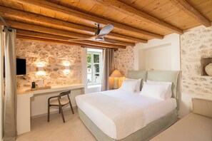 Grand Elegant Trio Room | In-room safe, blackout drapes, iron/ironing board, free WiFi