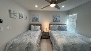 1 bedroom, free WiFi, bed sheets - Ground Floor Condo! Shared Pool and Beach Access- Siesta Beach House #102 (Siesta Key)