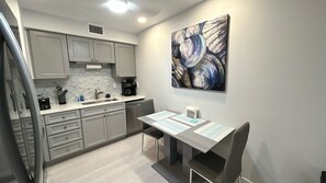 Dining - Ground Floor Condo! Shared Pool and Beach Access- Siesta Beach House #102 (Siesta Key)