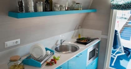 Tranquil Marina Azzurra Resort House Boat 2 Bedroom Sleeps 6 p