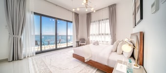 Dazzling 4BR Villa with Assistant’s Room at Al Dana Villa Sharm, Fujairah
