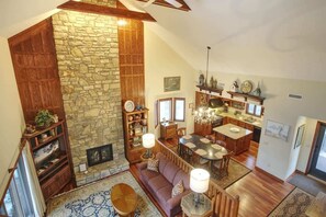 Unclassified image, 2 of 27, button