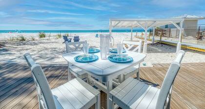 Quintessential Classic Florida Bungalow with amazing Gulf Views!