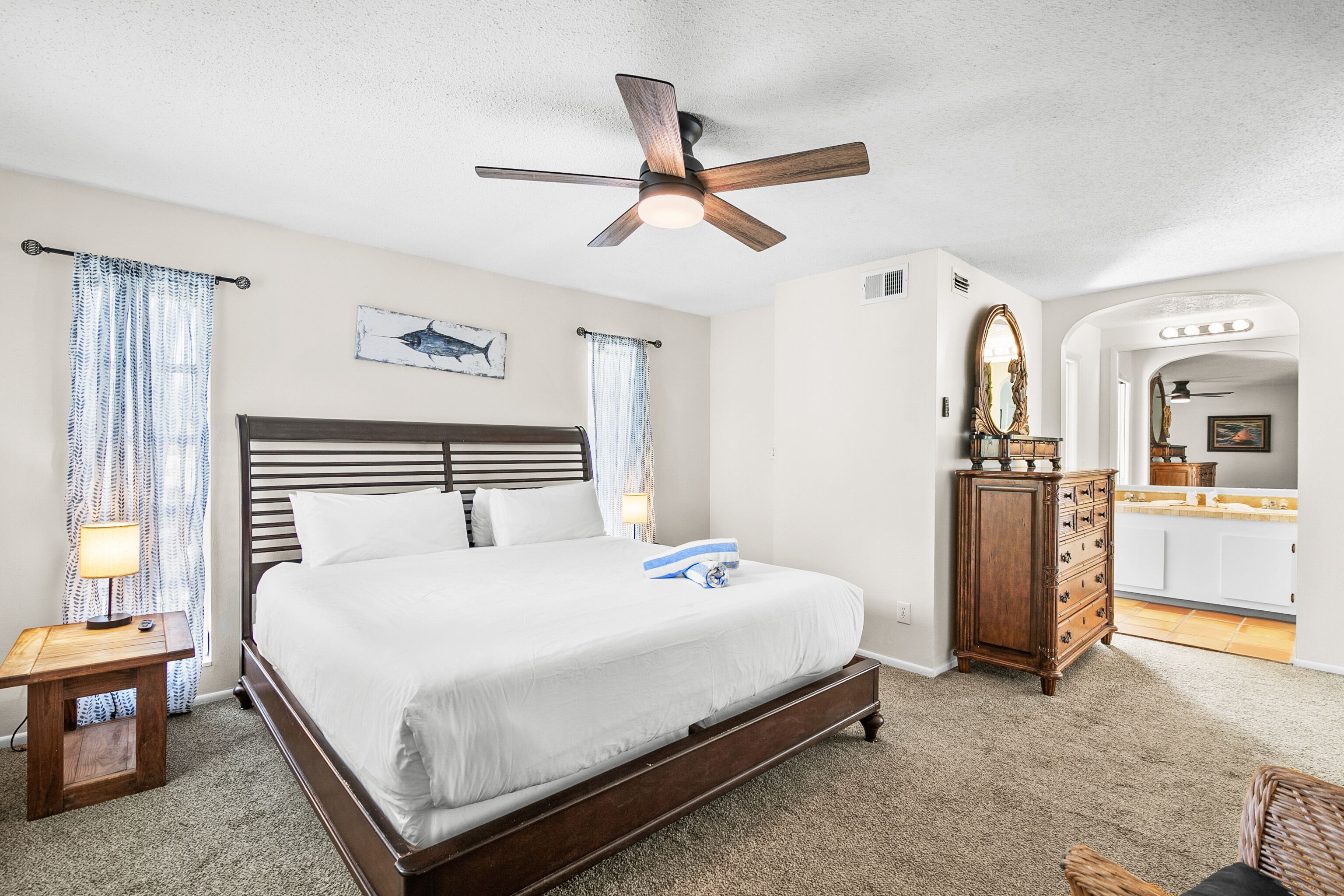 5 bedrooms, desk, iron/ironing board, free WiFi