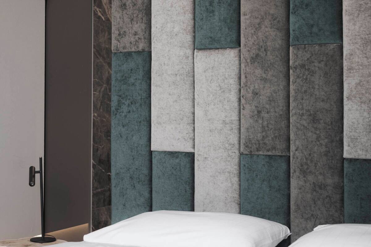 Classic Suite with terrace and street View | Hypo-allergenic bedding, minibar, in-room safe, soundproofing
