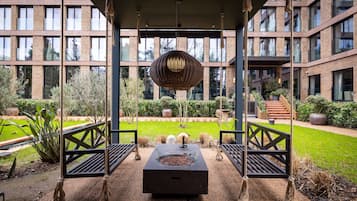 Superior Studio | Garden view