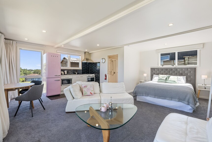 Hicks Haven - Waikanae Beach Holiday Studio - Paraparaumu