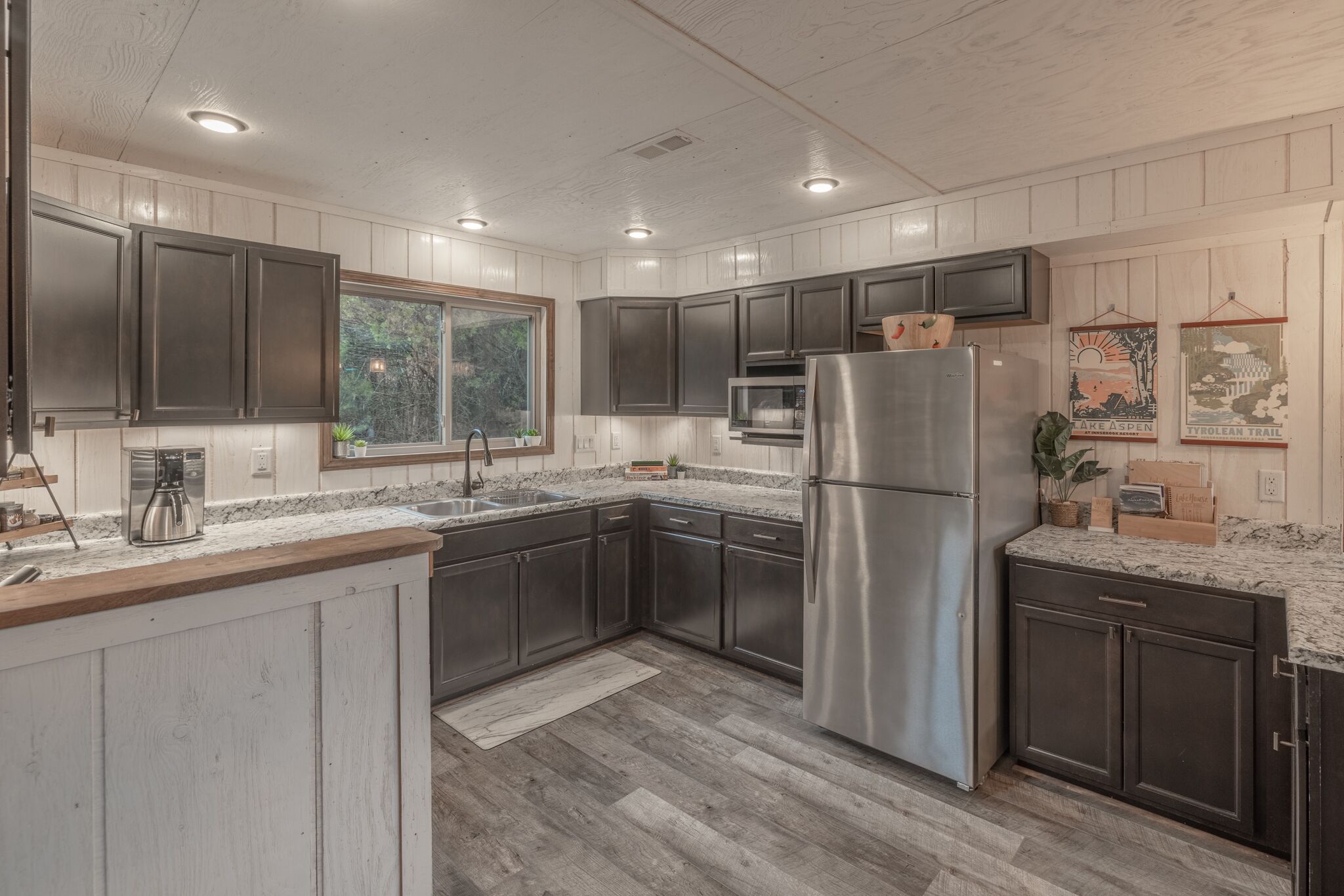 雪櫃、微波爐、焗爐、爐具