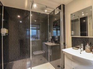 Shower - Clematis Cottage (Belper)
