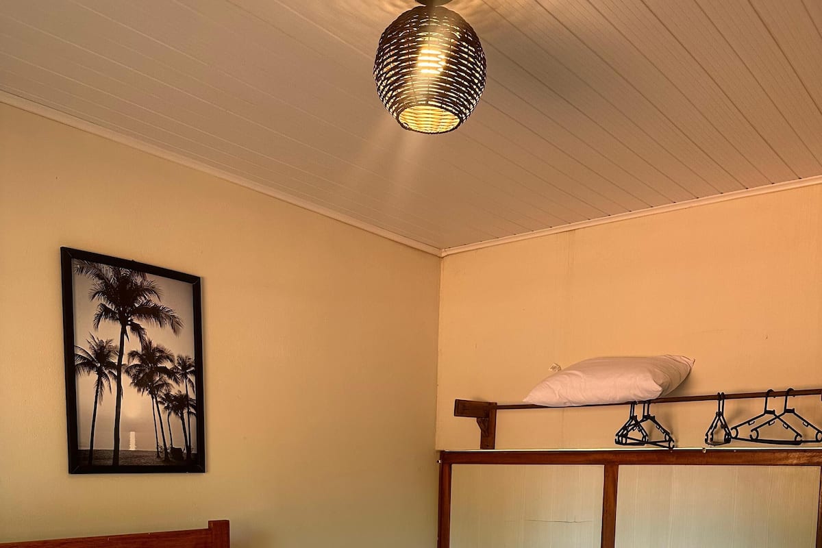 1 habitación, wifi gratis y ropa de cama