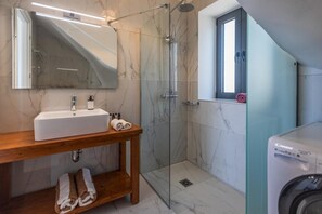 3 bedrooms - Majestic Stone Villa Sea View Pool (Kefalonia)