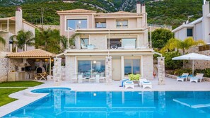 Villa | 5 bedrooms - Infinite Blue Epidavros (Epidaurus)