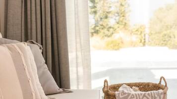 Villa | 2 bedrooms, desk