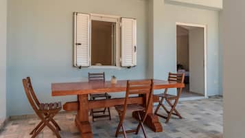 House | 2 bilik tidur