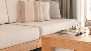 Villa | 2 bedrooms, desk