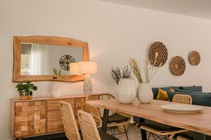 Casa | 3 quartos, escrivaninha