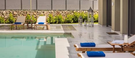 Villa | 3 camere, una scrivania