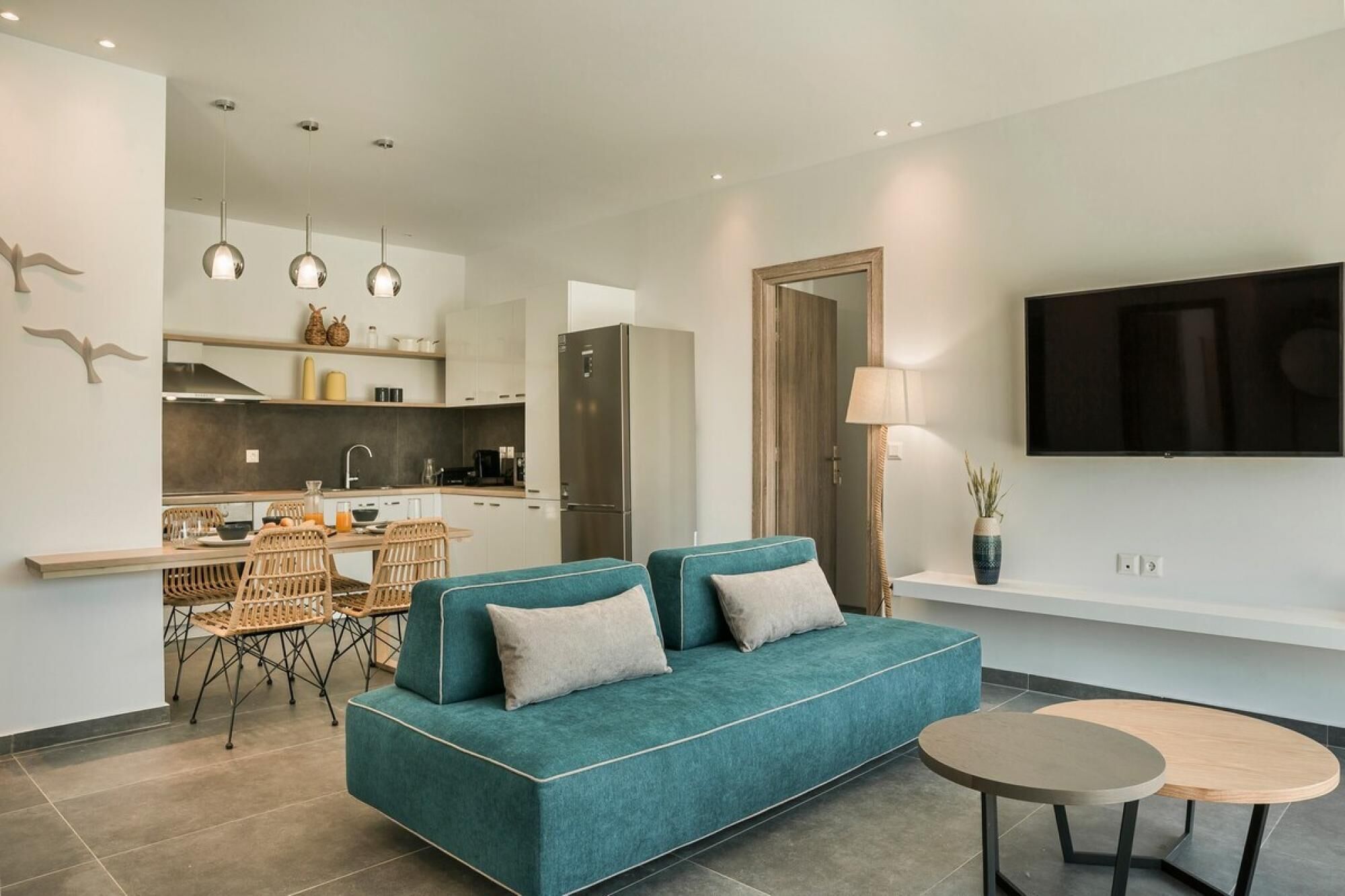 别墅 | 3 多间卧室、办公桌