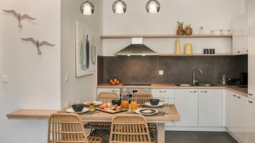 Villa | 3 bedrooms, desk