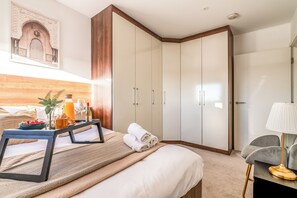 3 sovrum, skrivbord, strykjärn/strykbräda och wi-fi