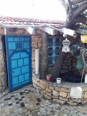 تفاصيل الفندق من الخارج