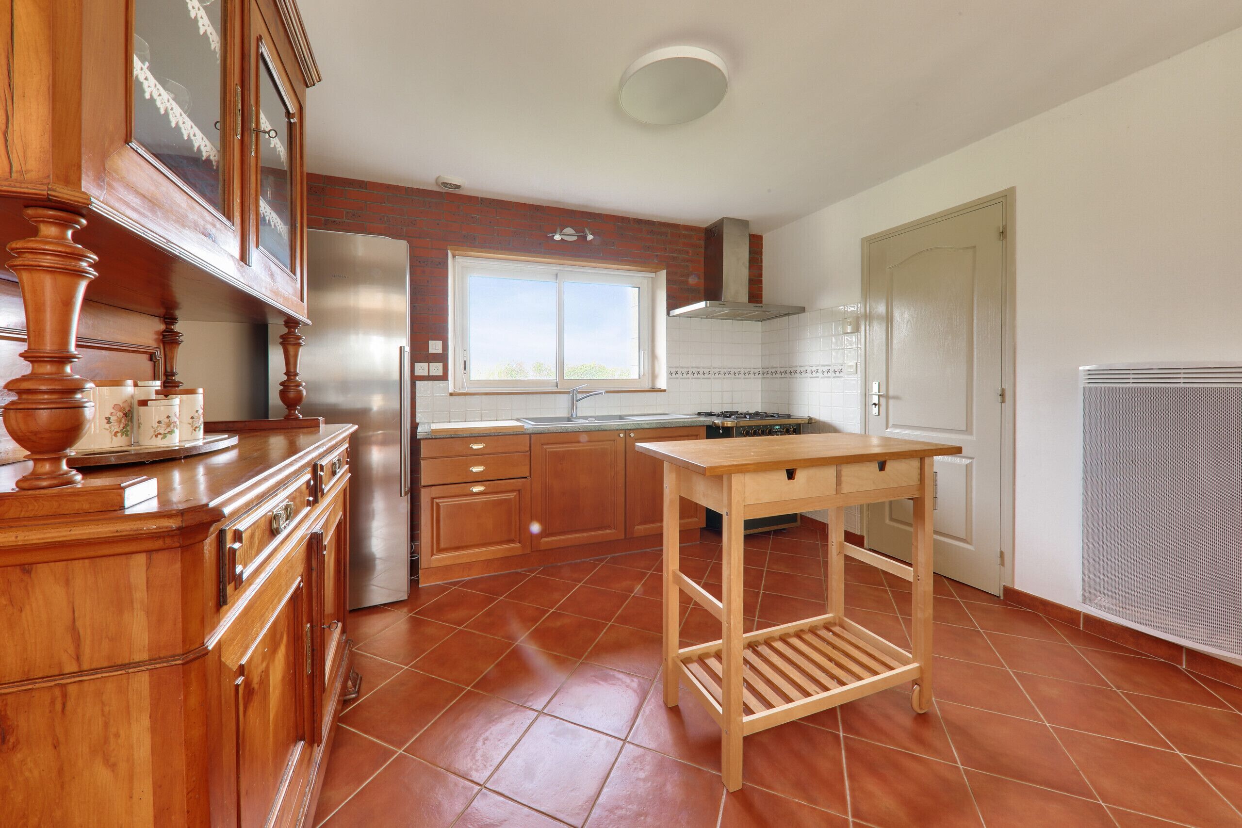 Réfrigérateur, micro-ondes, four, lave-vaisselle