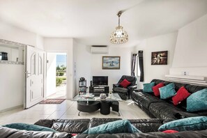 TV connectée, table de tennis de table