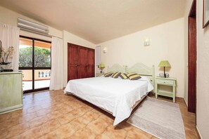 3 bedrooms, iron/ironing board, WiFi, bed sheets - Villa Daffodil Golf - Three Bedroom Villa, Sleeps 6 (Algarve)
