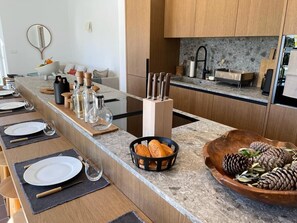 Dining - Newly Renovated Traditional Beach House Unique in Corsica (Zonza)