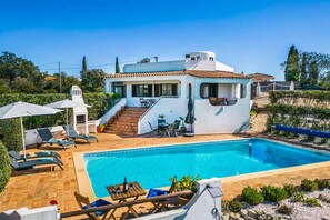 Pool - Villa Franco - Two Bedroom Villa, Sleeps 4 (Algarve)
