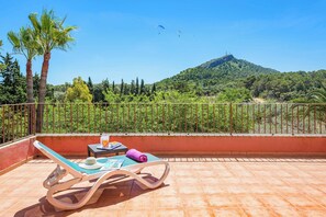 Terrace/patio - Villa Legendario - Four Bedroom Villa, Sleeps 8 (Mallorca)