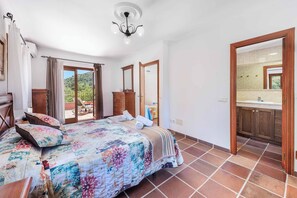 4 chambres, Wi-Fi, draps fournis