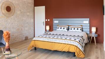 1 bedroom, free WiFi, bed sheets